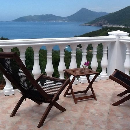 Villa Mirista Luštica Oda fotoğraf