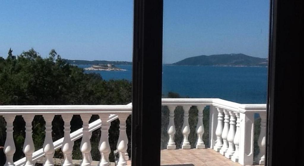 Villa Mirista Luštica Oda fotoğraf